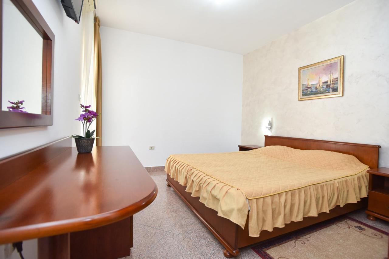 Hotel Suzana 부드바 외부 사진