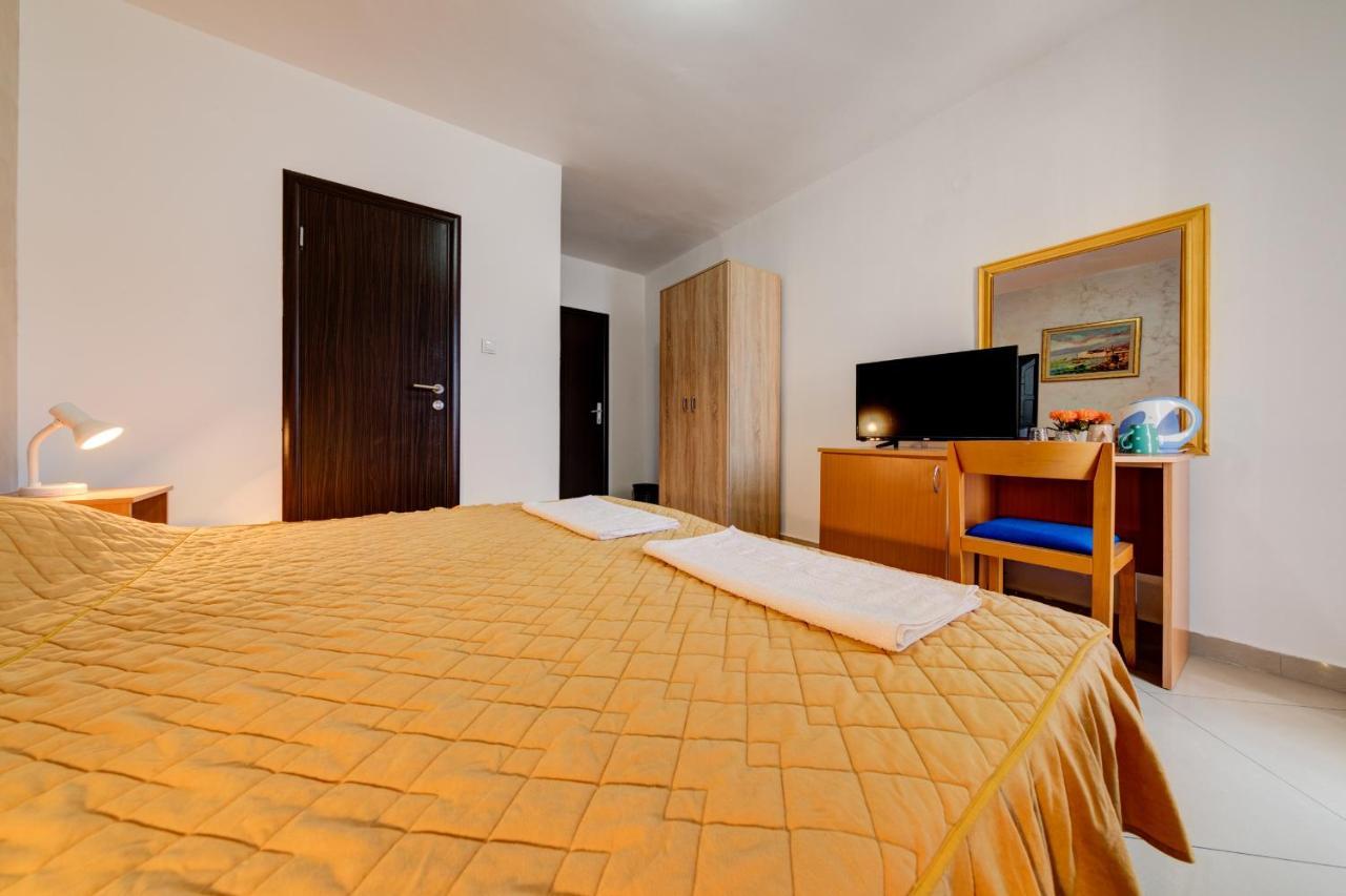 Hotel Suzana 부드바 외부 사진