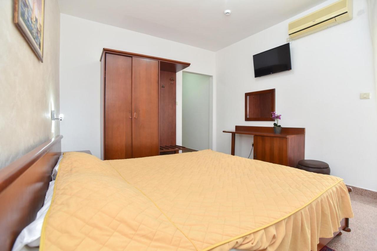 Hotel Suzana 부드바 외부 사진